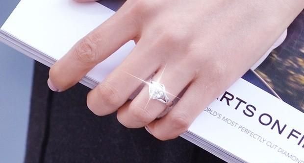 如何挑选钻石戒指，佩戴钻石戒指的注意事项图9