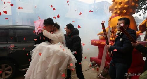 安庆婚庆网，安庆市结婚有哪些风俗图1
