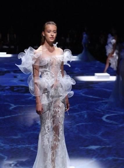 中国设计师兰玉的婚纱有名吗,婚纱设计师兰玉作品图2