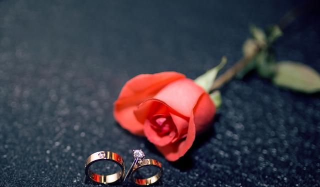 结婚戒指买几个最合适,结婚戒指选哪种好图16