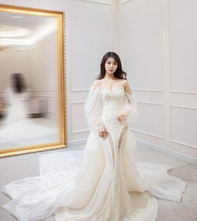 在深圳拍婚纱照,如何挑选适合自己的婚纱礼服图5