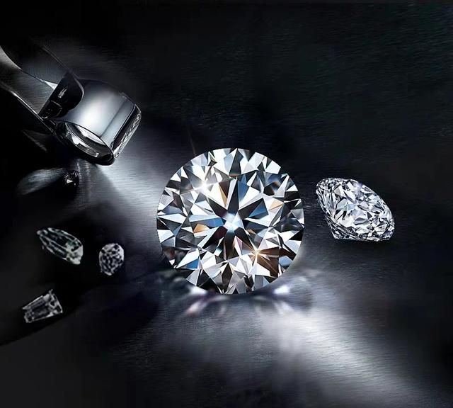 水晶和钻石有什么差别?哪种更适合日常佩戴图3