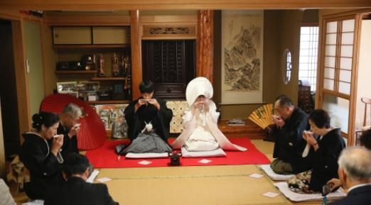 日本古式婚礼是怎样的风俗(日本传统婚礼叫什么)图7