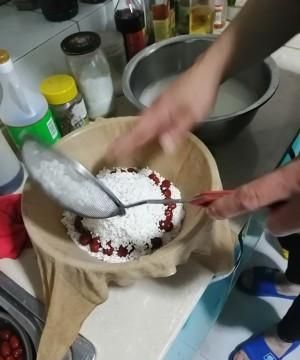如何做糯米糕,怎样做桂花糯米糕图6
