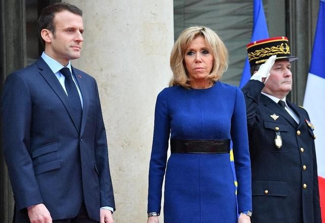 法国总统马克龙老婆是他的老师吗图6