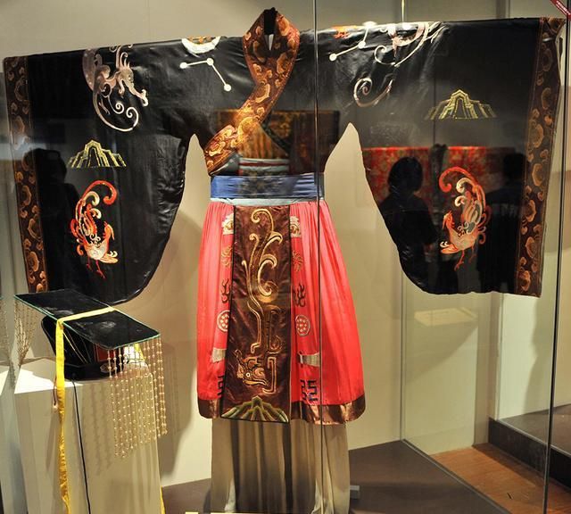 中国传统汉服,起源于什么朝代的图4