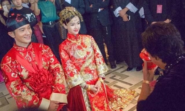 中式婚礼礼服有什么讲究(中国传统婚礼的礼服)图11
